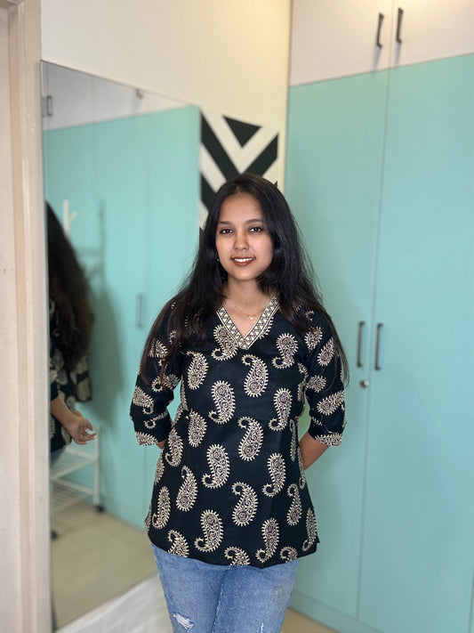 Black Paisley V neck Short kurta