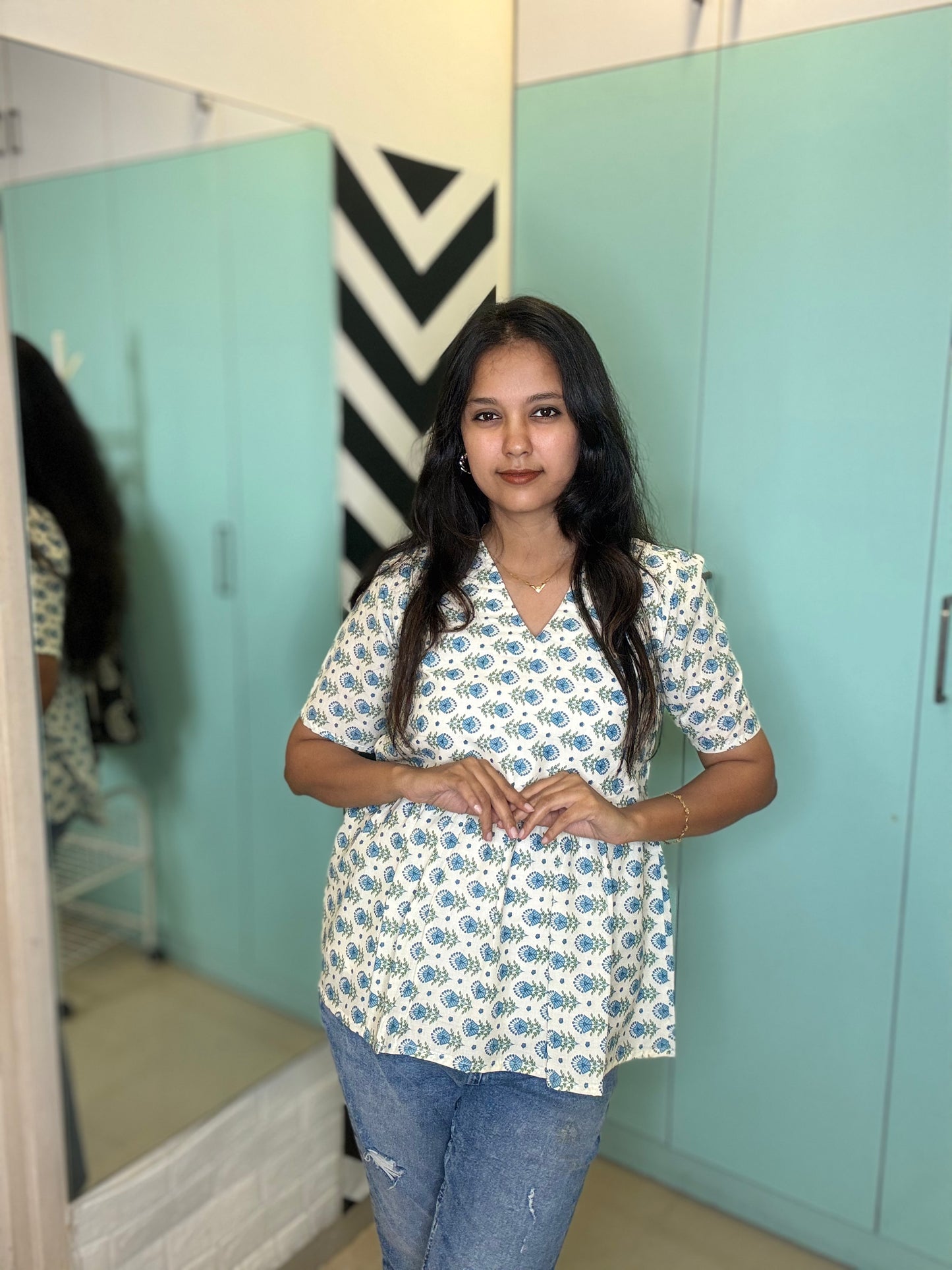White short kurta with lining