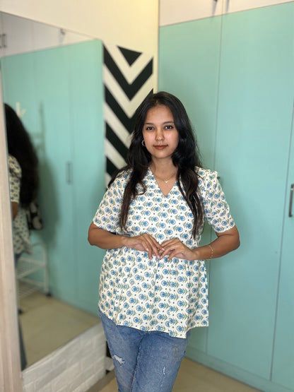 White short kurta with lining