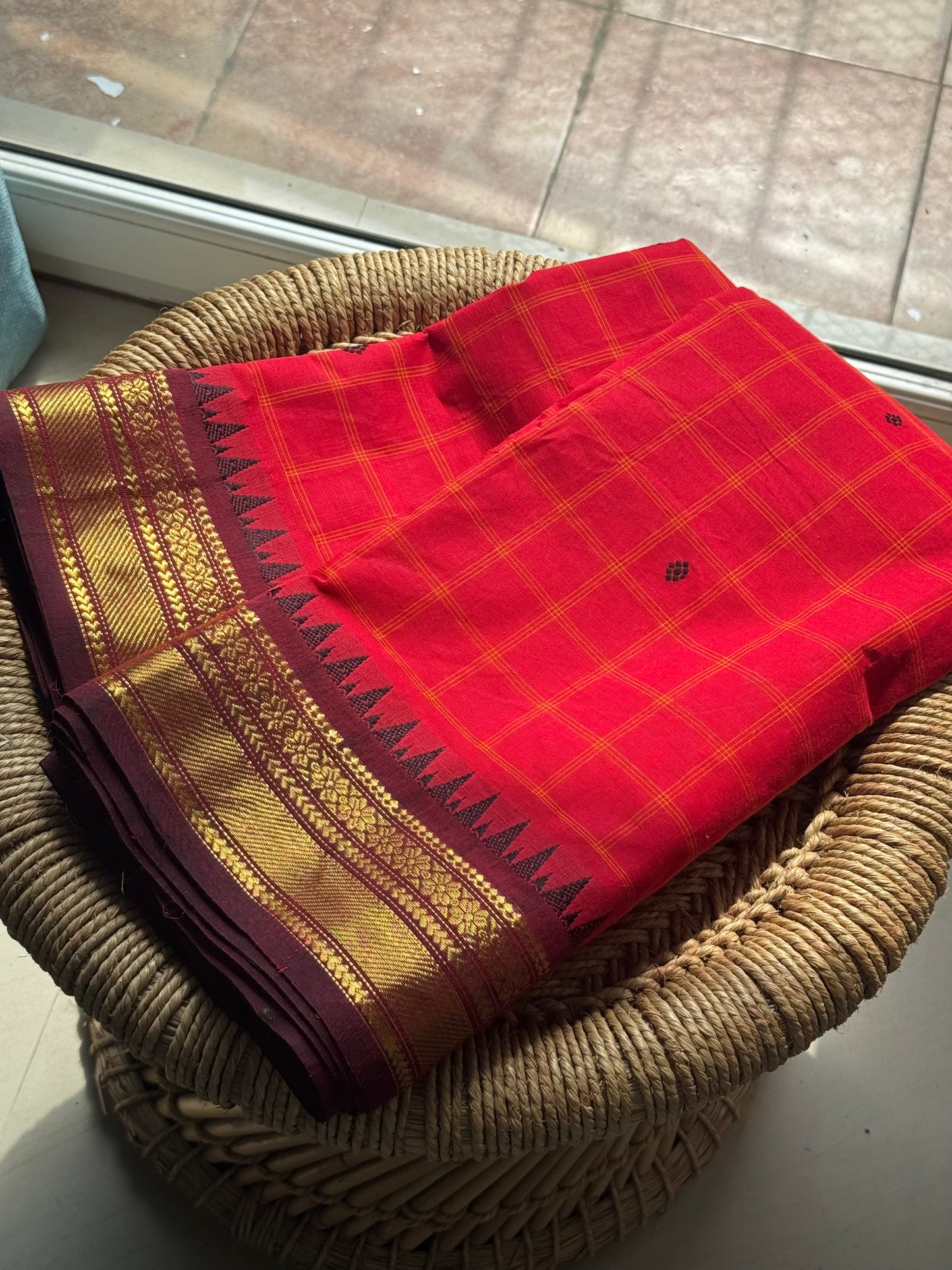 Red checked with Brown border Kanchi cotton saree with buttas